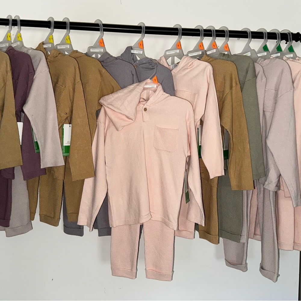 Toddlers 2-piece sets light weight sweater like